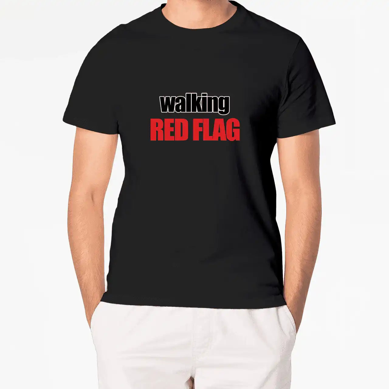 Czarna koszulka z białym napisem walking i czerwonym RED FLAG na klatce piersiowej