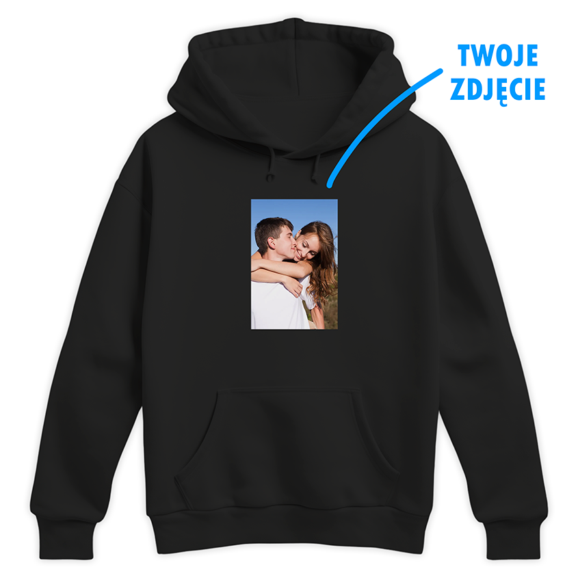 Czarna bluza z nadrukiem zdjęcia pary i napisem TWOJE ZDJĘCIE, idealna na prezent