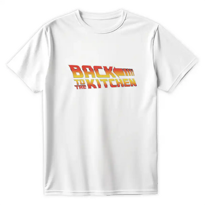 Biała koszulka z nadrukiem BACK TO THE KITCHEN w stylu retro na klatce piersiowej