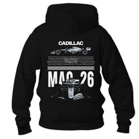 Czarna Bluza z kapturem typu kangurka widziana od tyłu, z potężnym, technicznym nadrukiem halftone bolidu Formuły 1 Cadillac MAC-26 na plecach na sezon 2026