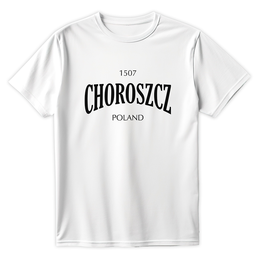 Biała koszulka streetwearowa z czarnym, uniwersyteckim nadrukiem 1507 CHOROSZCZ POLAND, nawiązująca do popularnych polskich memów