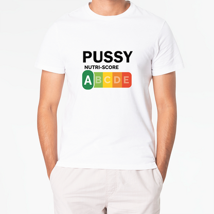 Biała koszulka z nadrukiem PUSSY NUTRI-SCORE i kolorową skalą A B C D E
